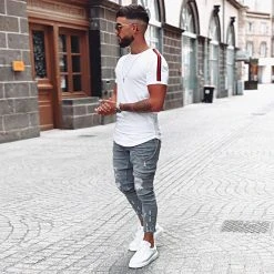 Tout neuf ❤️ Tee ❤️ Shirt Oversize Avec Bandes Noir Et Rouge 454 Blanc de LBO ❤️ -France LBO Soldes Boutique lbo 140591 FAB SHALBO 454 TPDT 20210727T082606 06