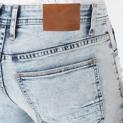 Meilleure affaire 🌟 Short Jean Avec Dechirures BB006 Bleu Clair de LBO ❤️ -France LBO Soldes Boutique lbo 204801 FAB LBO BB006 LIGHT LIGHTDESTR 20191217T152316 02