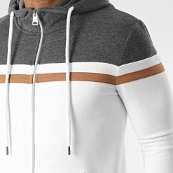 Tout neuf ✨ Sweat Zippé Capuche Tricolore 1138 Blanc Anthracite Camel de LBO 🤩 -France LBO Soldes Boutique lbo 219561 FAB SHALBO 1138 20200603T110740 02