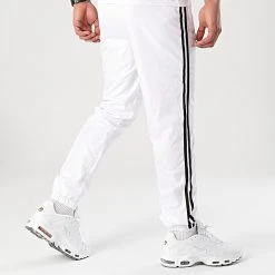 Remise ✔️ Pantalon Jogging A Bandes 0007 Blanc de LBO 👏 -France LBO Soldes Boutique lbo 239860 FAB 1070574 0007 20210226T142541 03