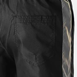 Nouveau 😍 Short Jogging Diamanté Bande Reflector 0049 Noir de LBO 🎉 9 Nouveau 😍 Short Jogging Diamanté Bande Reflector 0049 Noir de LBO 🎉 -France LBO Soldes Boutique lbo 250235 1070574 0049 20210618T145946 03