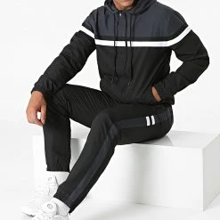 Grosses soldes 🔔 Ensemble De Survêtement Tricolore A Bandes 1179 Noir Gris Anthracite de LBO ✔️