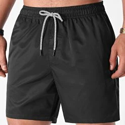Sortie ✨ Short De Bain Uni 0001 Noir de LBO ❤️ -France LBO Soldes Boutique lbo 258973 FAB 1070510 0001 20220316T135901 03
