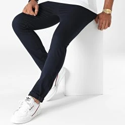 Nouveau 🔔 Pantalon Chino 1203 Bleu Marine de LBO ❤️ -France LBO Soldes Boutique lbo 261240 FAB SHALBO 1203 20210625T073642 03