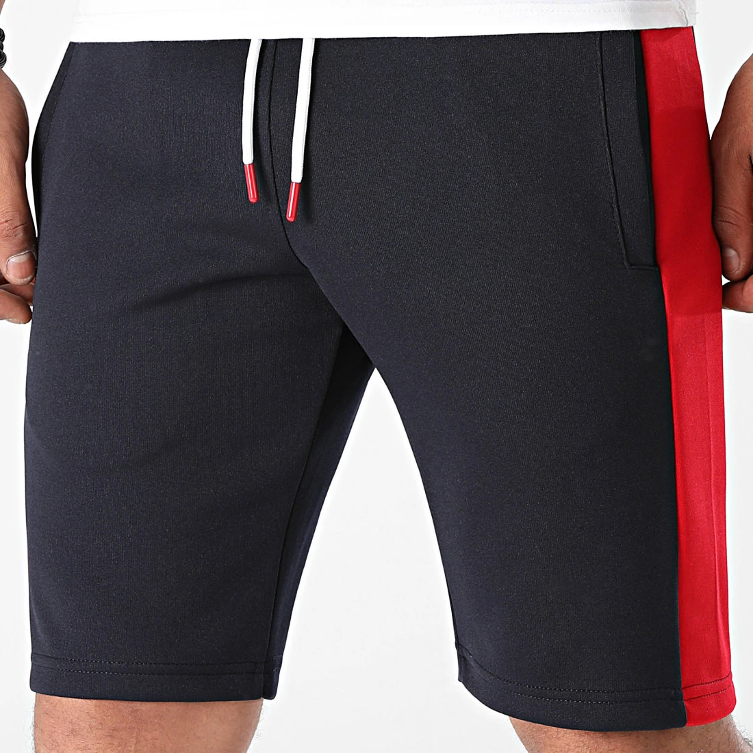 Top 10 🛒 Short Jogging Poly 1756 Bleu Marine Bandes Rouge de LBO 😍 3 Top 10 🛒 Short Jogging Poly 1756 Bleu Marine Bandes Rouge de LBO 😍