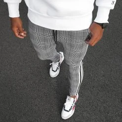 Acheter ✨ Pantalon Carreaux Avec Bandes 0026 Gris Noir Blanc de LBO ✨ 16 Acheter ✨ Pantalon Carreaux Avec Bandes 0026 Gris Noir Blanc de LBO ✨ -France LBO Soldes Boutique lbo 264697 FAB 1070574 0026 20210825T090125 05