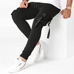 Meilleure affaire 🛒 Pantalon Jogging Cargo 1771 Noir de LBO ❤️ -France LBO Soldes Boutique lbo 271046 FAB SHALBO 1771 20210719T152448 03