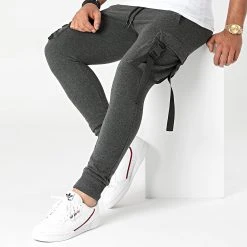 Vente flash ✨ Pantalon Jogging Cargo 1772 Gris Anthracite Chiné de LBO ⭐ 11 Vente flash ✨ Pantalon Jogging Cargo 1772 Gris Anthracite Chiné de LBO ⭐ -France LBO Soldes Boutique lbo 271048 FAB SHALBO 1772 20210719T152517 03