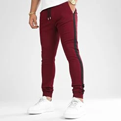 Tout neuf 🧨 Jogger Pant Super Skinny A Bandes 1913 Bordeaux de LBO 🎁 -France LBO Soldes Boutique lbo 276535 FAB SHALBO 1913 20220722T152653 03