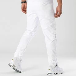 Nouveau ⭐ Pantalon Jogging Diamant 1070510-0016 Blanc de LBO 👏 10 Nouveau ⭐ Pantalon Jogging Diamant 1070510-0016 Blanc de LBO 👏 -France LBO Soldes Boutique lbo 283520 FAB 1070510 0016 20211015T120401 03