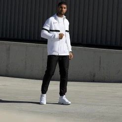 Budget ⭐ Pantalon Jogging Diamant 1070510-0017 Noir de LBO 🛒 12 Budget ⭐ Pantalon Jogging Diamant 1070510-0017 Noir de LBO 🛒 -France LBO Soldes Boutique lbo 283526 FAB 1070510 0017 20211020T151142 06