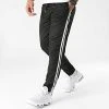 Sortie 😉 Pantalon Jogging A Bandes 0023 Noir de LBO 💯 -France LBO Soldes Boutique lbo 287377 FAB LBO 10701336 0023 20211020T115758 01