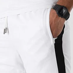 Meilleur prix ✨ Pantalon Jogging Tricolore A Bandes 0027 Blanc Orange Fluo de LBO ✔️ -France LBO Soldes Boutique lbo 287381 FAB LBO 10701336 0027 20211119T140446 02