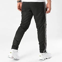 Meilleure vente ✔️ Pantalon Jogging Bicolore A Bandes 0032 Noir Gris Anthracite de LBO 👍 -France LBO Soldes Boutique lbo 287386 FAB LBO 10701336 0032 20211020T115915 03