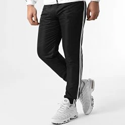 Bon marché ⭐ Ensemble De Survêtement Avec Bandes 0042 Noir Blanc de LBO 🎁 -France LBO Soldes Boutique lbo 289184 FAB LBO 10701336 0042 20211217T074722 04