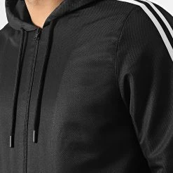 Bon marché 🥰 Ensemble De Survêtement Avec Bandes 0043 Noir de LBO ⭐ -France LBO Soldes Boutique lbo 289185 FAB LBO 10701336 0043 20211217T074659 03