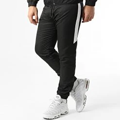 Offres 🛒 Ensemble De Survetement Bicolore Avec Bandes 0056 Noir Blanc de LBO 🥰 -France LBO Soldes Boutique lbo 289192 FAB LBO 10701336 0056 20211217T075640 04