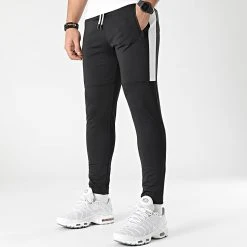 Budget 😍 Pantalon Jogging Training Bande Mesh 0033 Noir Blanc de LBO ❤️ -France LBO Soldes Boutique lbo 291063 FAB LBO 10701336 0033 20220124T140305 03