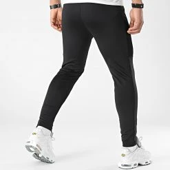 Acheter 💯 Pantalon Jogging Training Slim Fit Bande Mesh 0034 Noir de LBO 🎁 -France LBO Soldes Boutique lbo 291064 FAB LBO 10701336 0034 20220124T140325 04