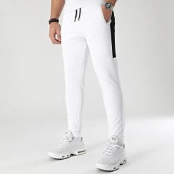 Meilleure vente 😍 Pantalon Jogging Training Bande Mesh 0035 Blanc Noir de LBO 🛒 9 Meilleure vente 😍 Pantalon Jogging Training Bande Mesh 0035 Blanc Noir de LBO 🛒 -France LBO Soldes Boutique lbo 291065 FAB LBO 10701336 0035 20220126T151655 03