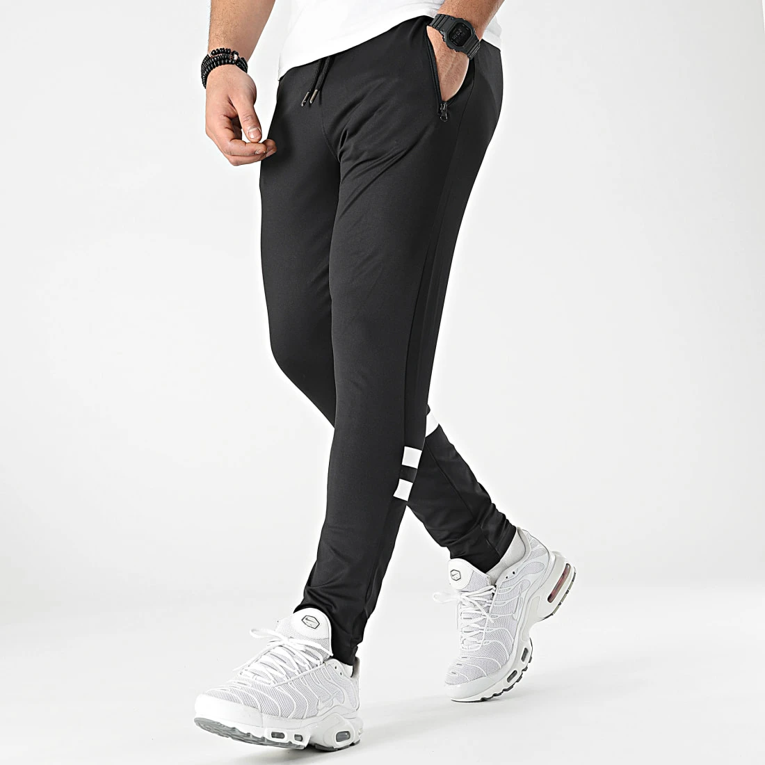 Acheter 🛒 Pantalon Jogging Training Bandes 0041 Noir Blanc de LBO 🥰 5 Acheter 🛒 Pantalon Jogging Training Bandes 0041 Noir Blanc de LBO 🥰 – Image 3