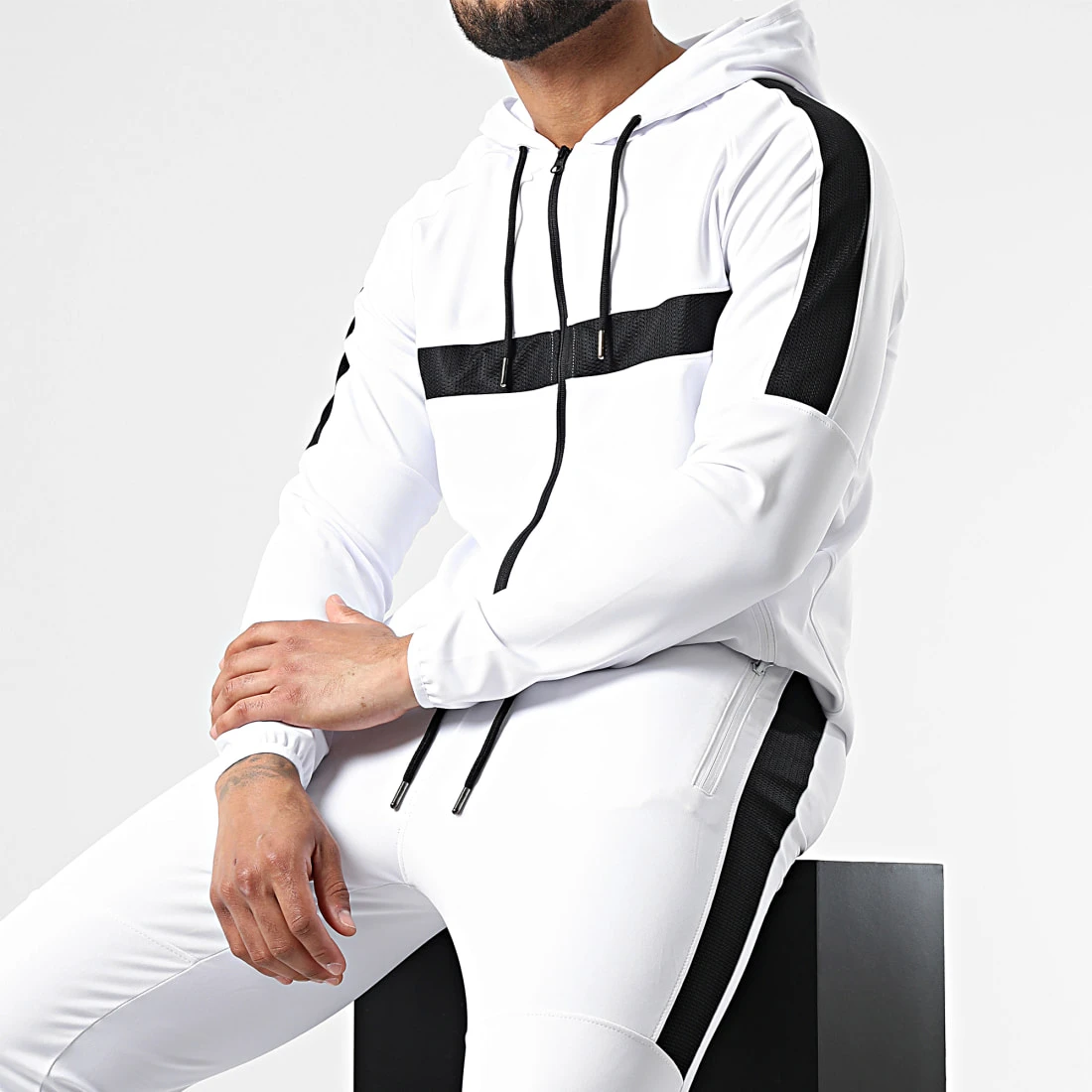 Vente flash ✔️ Ensemble De Survêtement Training Slim Fit Avec Bande Mesh 0049 Blanc de LBO 🌟 4 Vente flash ✔️ Ensemble De Survêtement Training Slim Fit Avec Bande Mesh 0049 Blanc de LBO 🌟 – Image 2