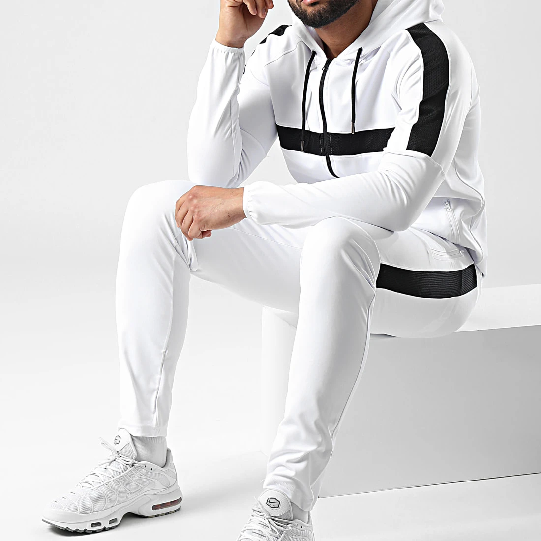Vente flash ✔️ Ensemble De Survêtement Training Slim Fit Avec Bande Mesh 0049 Blanc de LBO 🌟 3 Vente flash ✔️ Ensemble De Survêtement Training Slim Fit Avec Bande Mesh 0049 Blanc de LBO 🌟