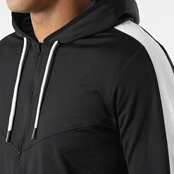 Coupon ✨ Ensemble De Survetement Training Avec Bande 0050 Noir de LBO 😉 -France LBO Soldes Boutique lbo 291074 FAB LBO 10701336 0050 20220127T080057 02