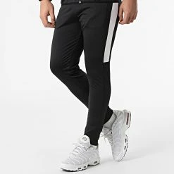 De gros 👏 Ensemble De Survetement Training Bicolore 0054 Noir Blanc de LBO 🛒 9 De gros 👏 Ensemble De Survetement Training Bicolore 0054 Noir Blanc de LBO 🛒 -France LBO Soldes Boutique lbo 291077 FAB LBO 10701336 0054 20220124T141325 04