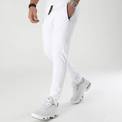 Remise 🔥 Pantalon Jogging Training Bande Mesh 0106 Blanc de LBO ⌛ -France LBO Soldes Boutique lbo 291078 FAB LBO 10701336 0106 20220126T151513 01