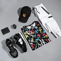 Grosses soldes 🤩 Tee Shirt Oversize Imprimé Avec Revers 2170 Graffiti Noir de LBO ✔️ -France LBO Soldes Boutique lbo 300181 FAB SHALBO 2170 20220412T084627 04