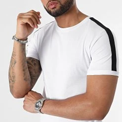 Les meilleures critiques de 🤩 Tee Shirt Oversize A Bandes 2340 Blanc de LBO 👏 -France LBO Soldes Boutique lbo 301760 FAB SHALBO 2340 20220713T110502 02