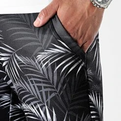 Bon marché 🔔 Short Jogging Imprimé Tropical 2279 Noir Floral de LBO 👍 -France LBO Soldes Boutique lbo 303120 FAB SHALBO 2279 20220330T155234 02