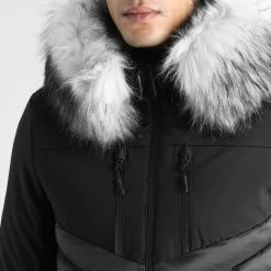 Nouveau ❤️ Doudoune Capuche Tech Fitted Avec Fourrure Grise 0053 Noir de LBO 😉 -France LBO Soldes Boutique lbo 306322 FAB LBO 1070510 0053 20221006T155930 02