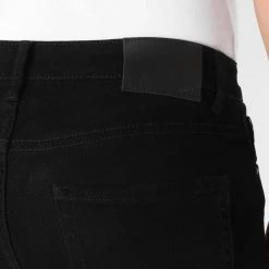 Grosses soldes 🎉 Jean Regular Fit 0031 Noir Denim de LBO 🛒 9 Grosses soldes 🎉 Jean Regular Fit 0031 Noir Denim de LBO 🛒 -France LBO Soldes Boutique lbo 310746 FAB LBO 1070318 0031 20220519T152114 03