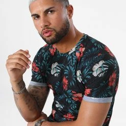 Meilleur prix ❤️ Tee Shirt Oversize Imprimé Avec Revers 2425 Floral Noir de LBO 🔔 -France LBO Soldes Boutique lbo 312937 FAB SHALBO 2425 20220517T100428 03
