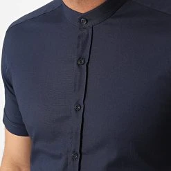 Remise 💯 Chemise Manches Courtes Col Mao Slim Fit 2186 Bleu Marine de LBO 🔥 -France LBO Soldes Boutique lbo 313955 FAB SHALBO 2186 20220602T115451 02