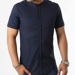 Remise 💯 Chemise Manches Courtes Col Mao Slim Fit 2186 Bleu Marine de LBO 🔥 -France LBO Soldes Boutique lbo 313955 FAB SHALBO 2186 20220602T115452 03