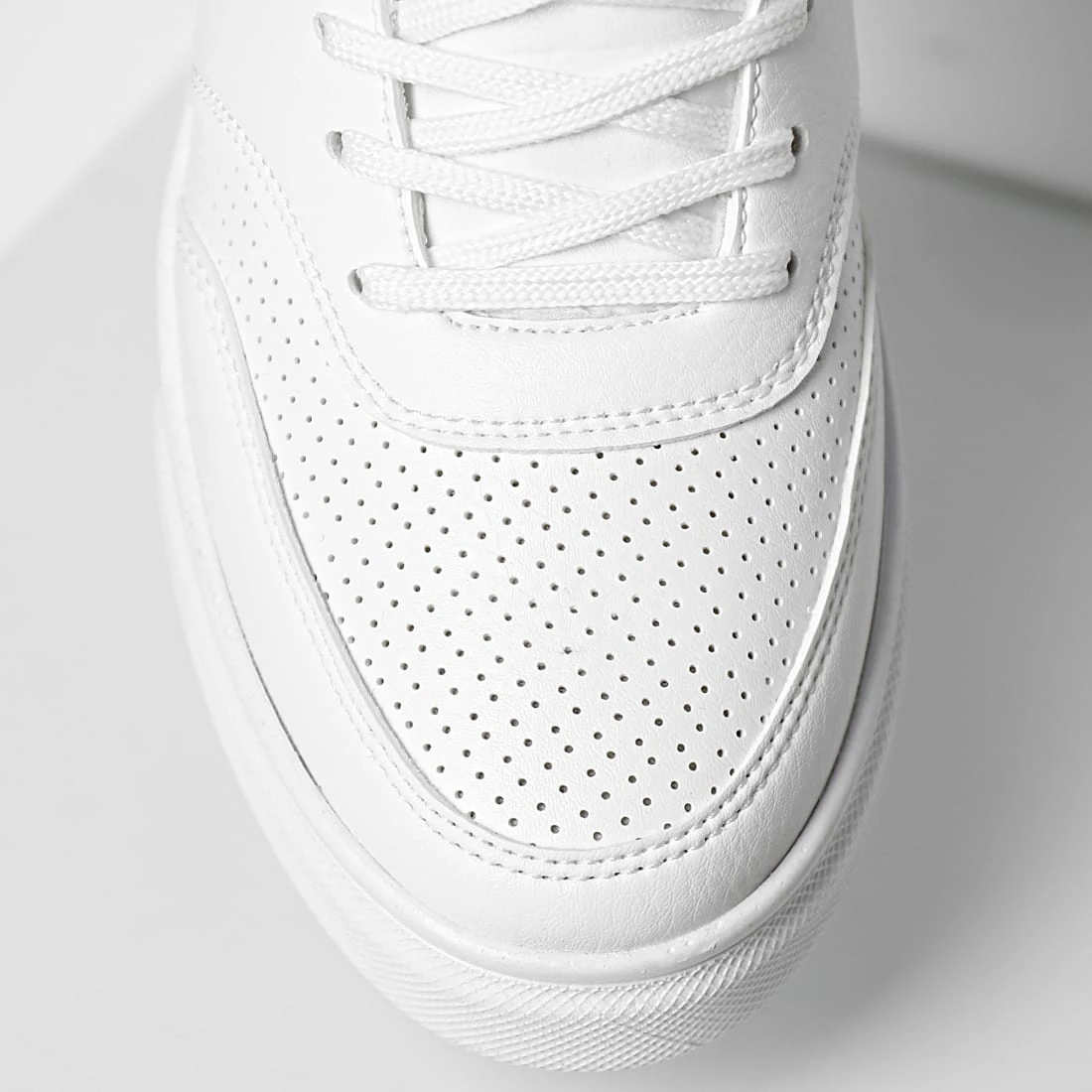 Remise 😉 Baskets 2413 Blanc de LBO ⭐ 4 Remise 😉 Baskets 2413 Blanc de LBO ⭐ – Image 3