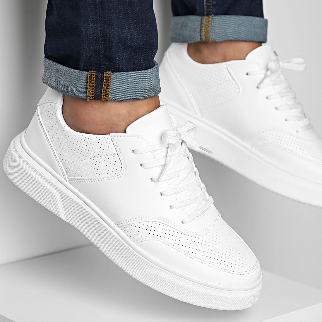 Remise 😉 Baskets 2413 Blanc de LBO ⭐ 2 Remise 😉 Baskets 2413 Blanc de LBO ⭐