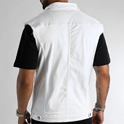 Grosses soldes 🧨 Veste Jean Sans Manche 2464 Denim Blanc de LBO ⌛ 9 Grosses soldes 🧨 Veste Jean Sans Manche 2464 Denim Blanc de LBO ⌛ -France LBO Soldes Boutique lbo 316448 FAB SHALBO 2464 20220712T151145 04