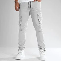 Grosses soldes 🤩 Pantalon Cargo 2439 Gris Clair de LBO ⭐ -France LBO Soldes Boutique lbo 327398 SHALBO 2439 20221007T091600 03