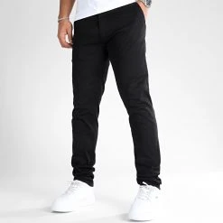 Offres 🧨 Pantalon Chino Regular 2667 Noir de LBO ✔️ -France LBO Soldes Boutique lbo 328005 SHALBO 2667 20220919T153056 01