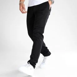 Offres 🧨 Pantalon Chino Regular 2667 Noir de LBO ✔️ -France LBO Soldes Boutique lbo 328005 SHALBO 2667 20220919T153058 03