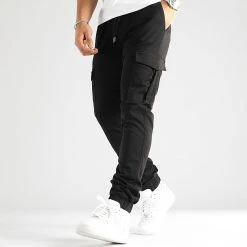Bon marché ✔️ Pantalon Cargo Regular Fit 2713 Noir de LBO 🧨 -France LBO Soldes Boutique lbo 330633 SHALBO 2713 20221014T080830 03