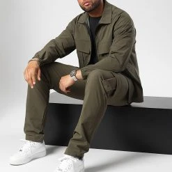 Vente flash 😍 Ensemble Veste Zippée Et Pantalon Cargo 10701336 Vert Kaki de LBO ✔️ -France LBO Soldes Boutique lbo 345150 LOT LBO 10701336 0198 LBO 10701336 0200 20221028T153928 05