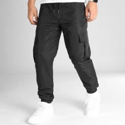 Vente flash 👏 Lot De 2 Pantalons Cargo 10701336 Gris Anthracite Noir de LBO 🎁 -France LBO Soldes Boutique lbo 347738 LOT 10701336 0204 10701336 0213 20221111T135744 03